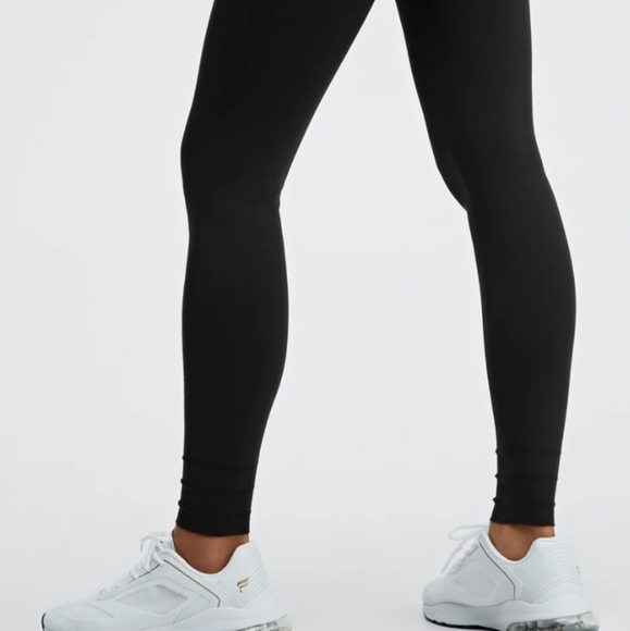 Fabletics Pants & Jumpsuits Highwaisted Sculptknit Classic Legging